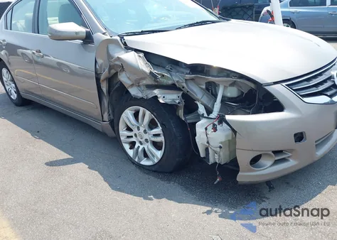 2011 Nissan Altima 2.5 S z USA, uszkodzony, nr VIN 1N4AL2AP2BN459481